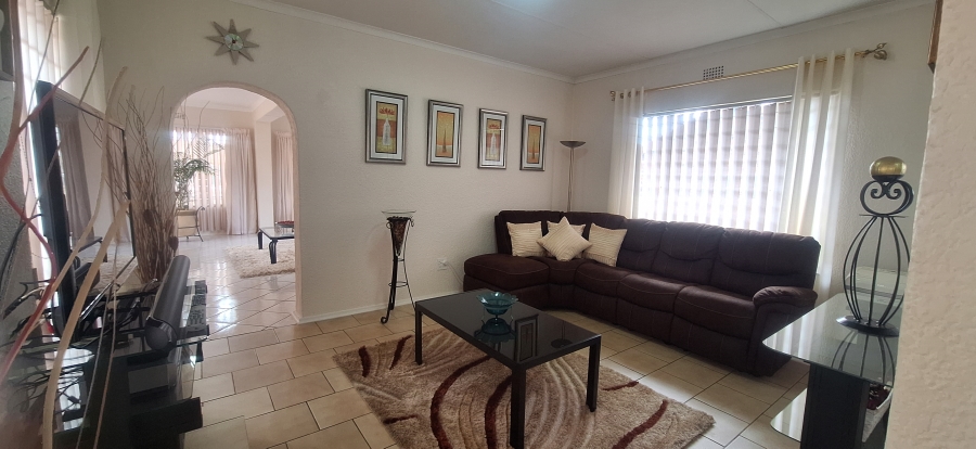 3 Bedroom Property for Sale in Rant En Dal Gauteng