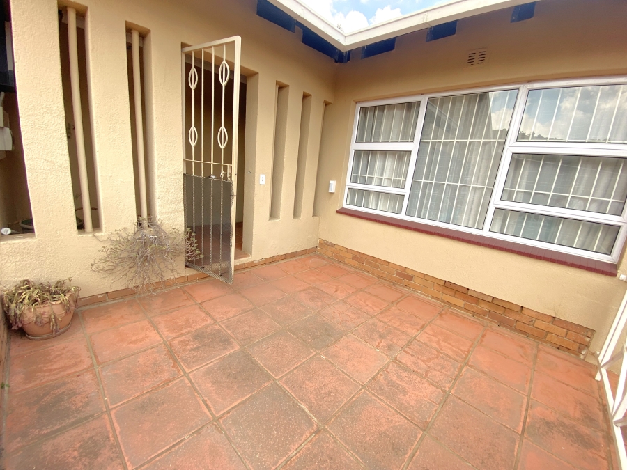 3 Bedroom Property for Sale in Kloofendal Gauteng