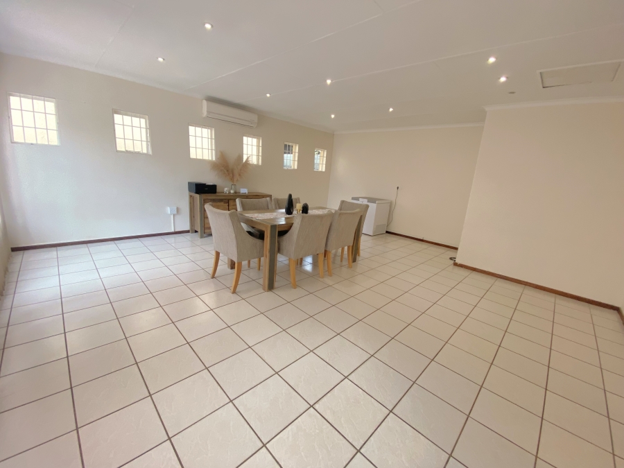 3 Bedroom Property for Sale in Kloofendal Gauteng