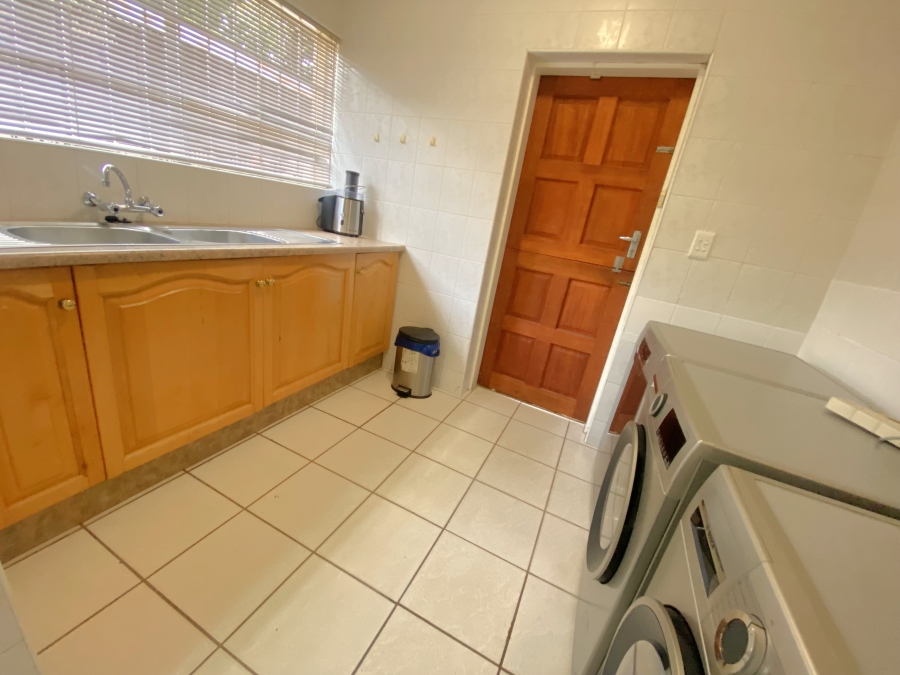 3 Bedroom Property for Sale in Kloofendal Gauteng