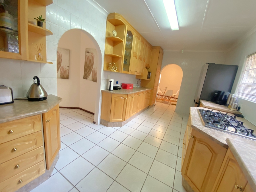 3 Bedroom Property for Sale in Kloofendal Gauteng