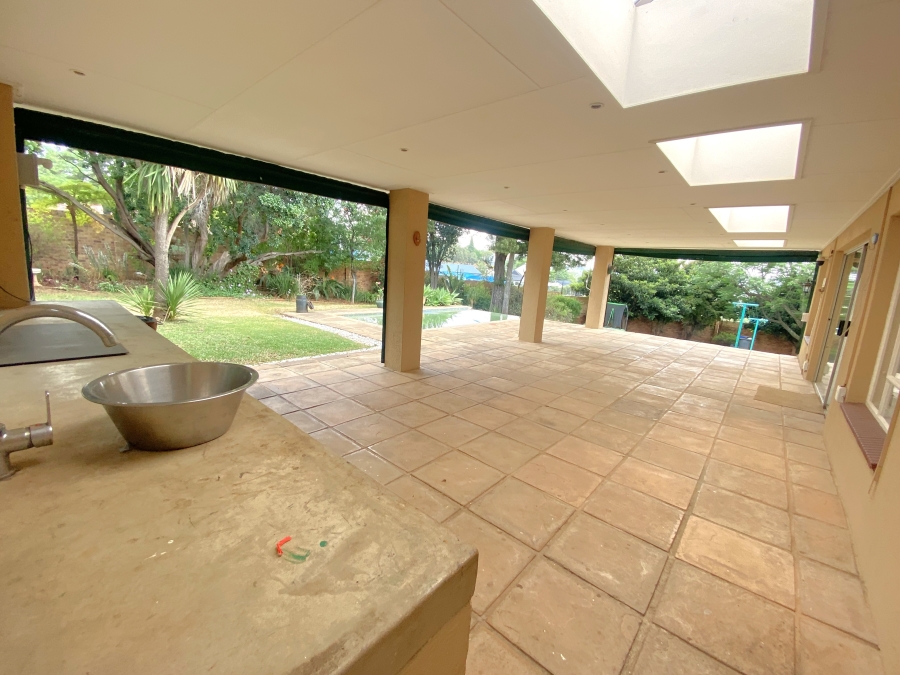 3 Bedroom Property for Sale in Kloofendal Gauteng