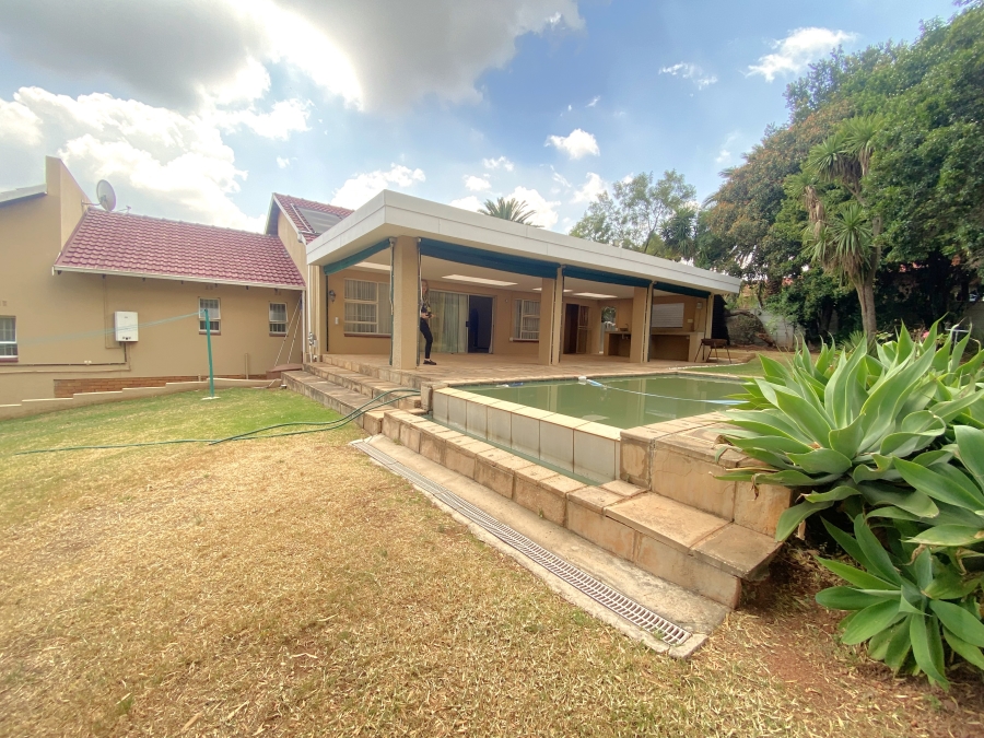 3 Bedroom Property for Sale in Kloofendal Gauteng