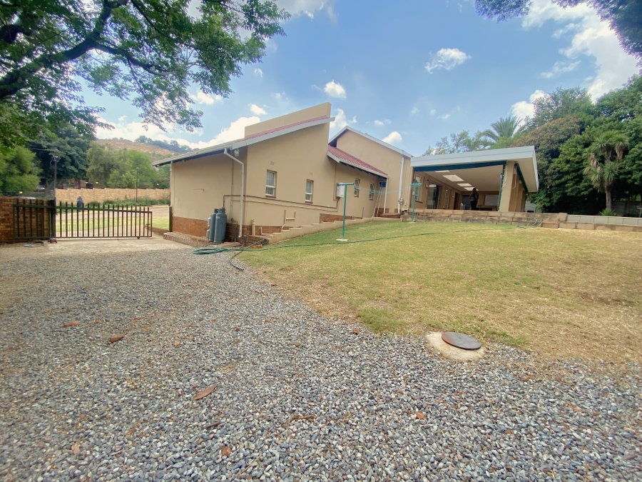 3 Bedroom Property for Sale in Kloofendal Gauteng
