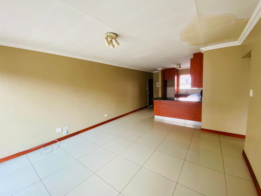 2 Bedroom Property for Sale in Vorna Valley Gauteng
