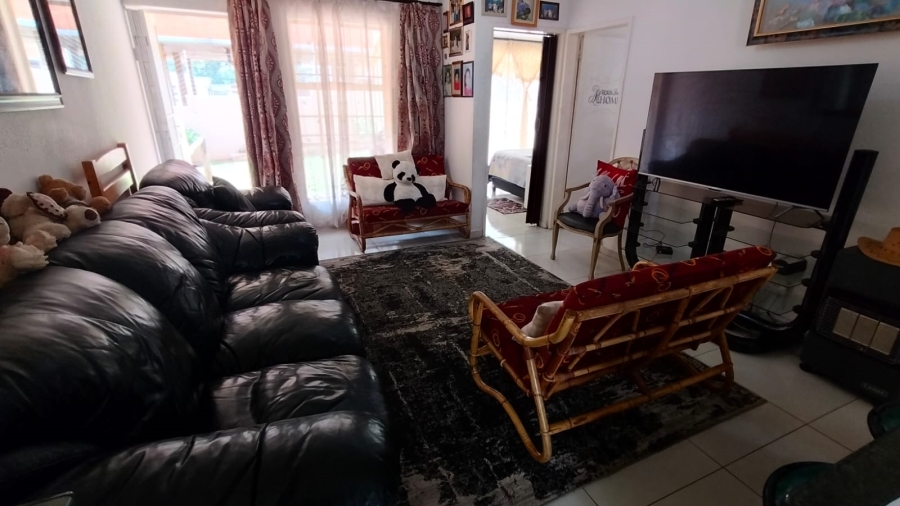 3 Bedroom Property for Sale in Carenvale Gauteng