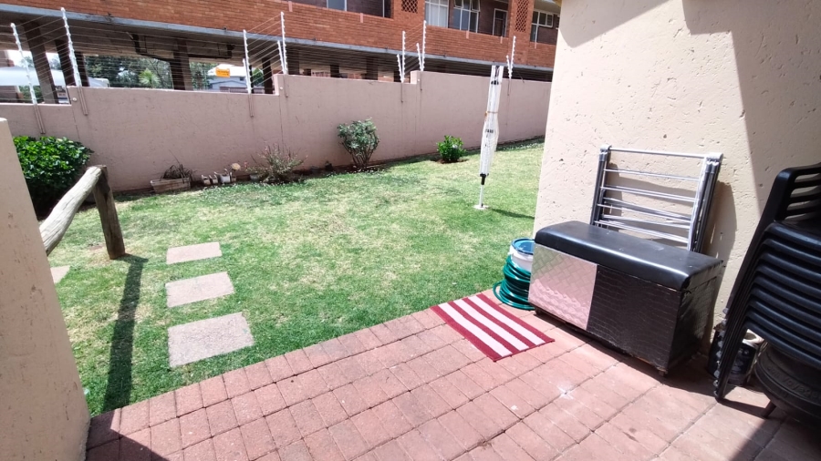 3 Bedroom Property for Sale in Carenvale Gauteng