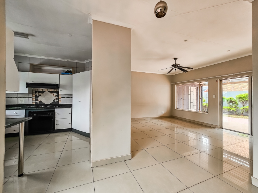 To Let 3 Bedroom Property for Rent in Garsfontein Gauteng