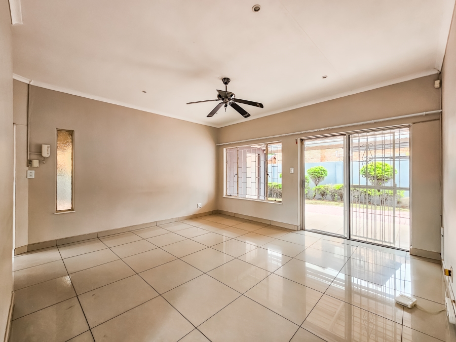 To Let 3 Bedroom Property for Rent in Garsfontein Gauteng