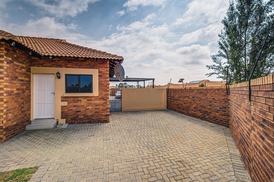 3 Bedroom Property for Sale in Helderwyk Gauteng