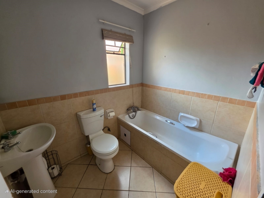 3 Bedroom Property for Sale in Monavoni Gauteng