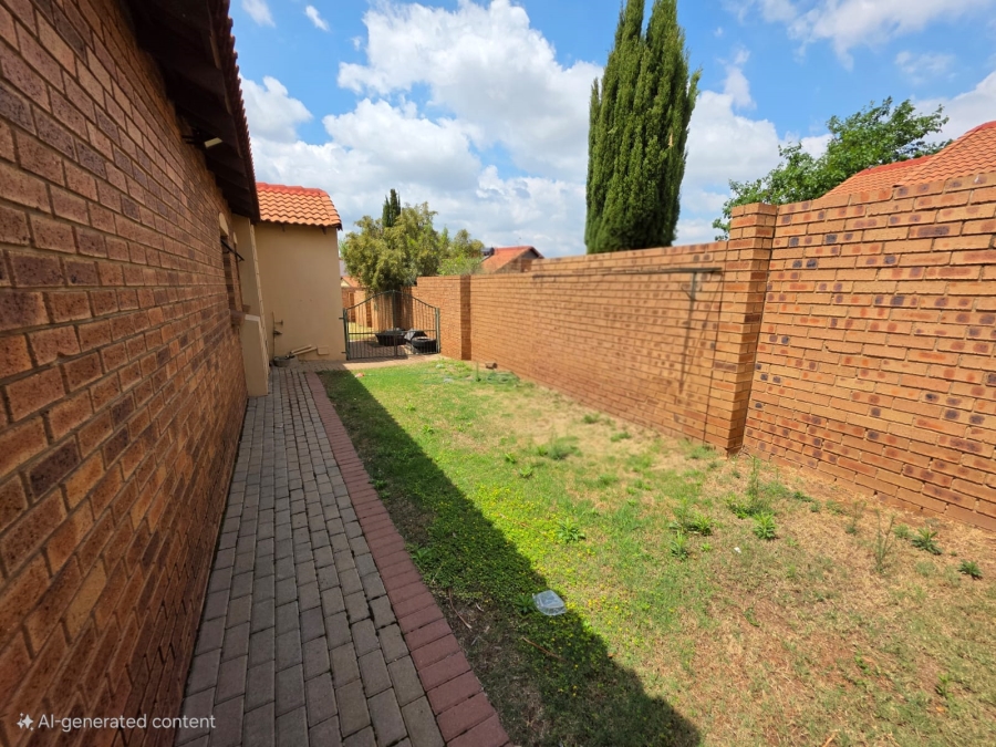 3 Bedroom Property for Sale in Monavoni Gauteng