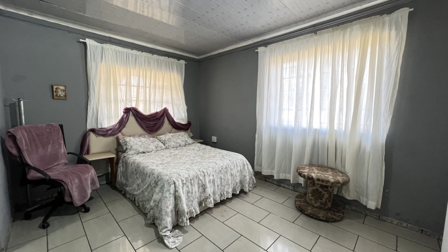 4 Bedroom Property for Sale in Westonaria Gauteng