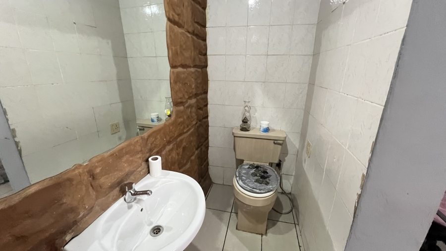 4 Bedroom Property for Sale in Westonaria Gauteng