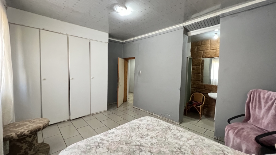 4 Bedroom Property for Sale in Westonaria Gauteng