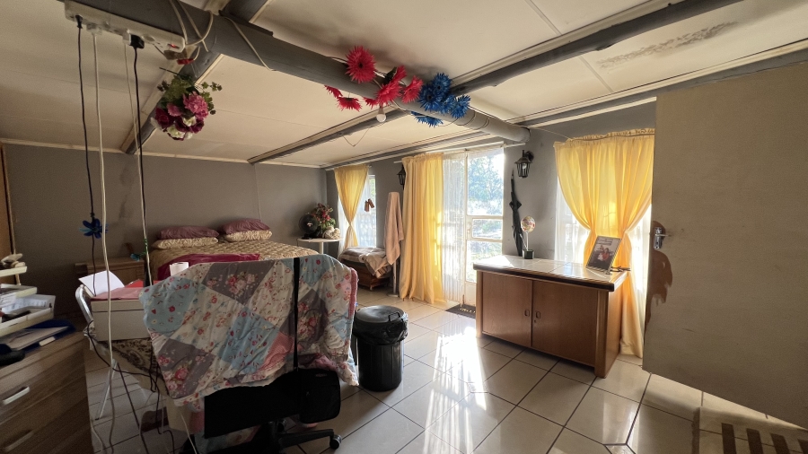 4 Bedroom Property for Sale in Westonaria Gauteng