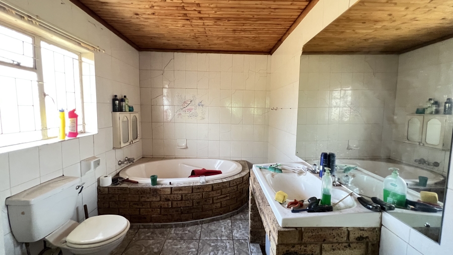 4 Bedroom Property for Sale in Westonaria Gauteng