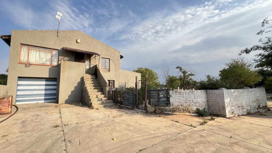 4 Bedroom Property for Sale in Westonaria Gauteng