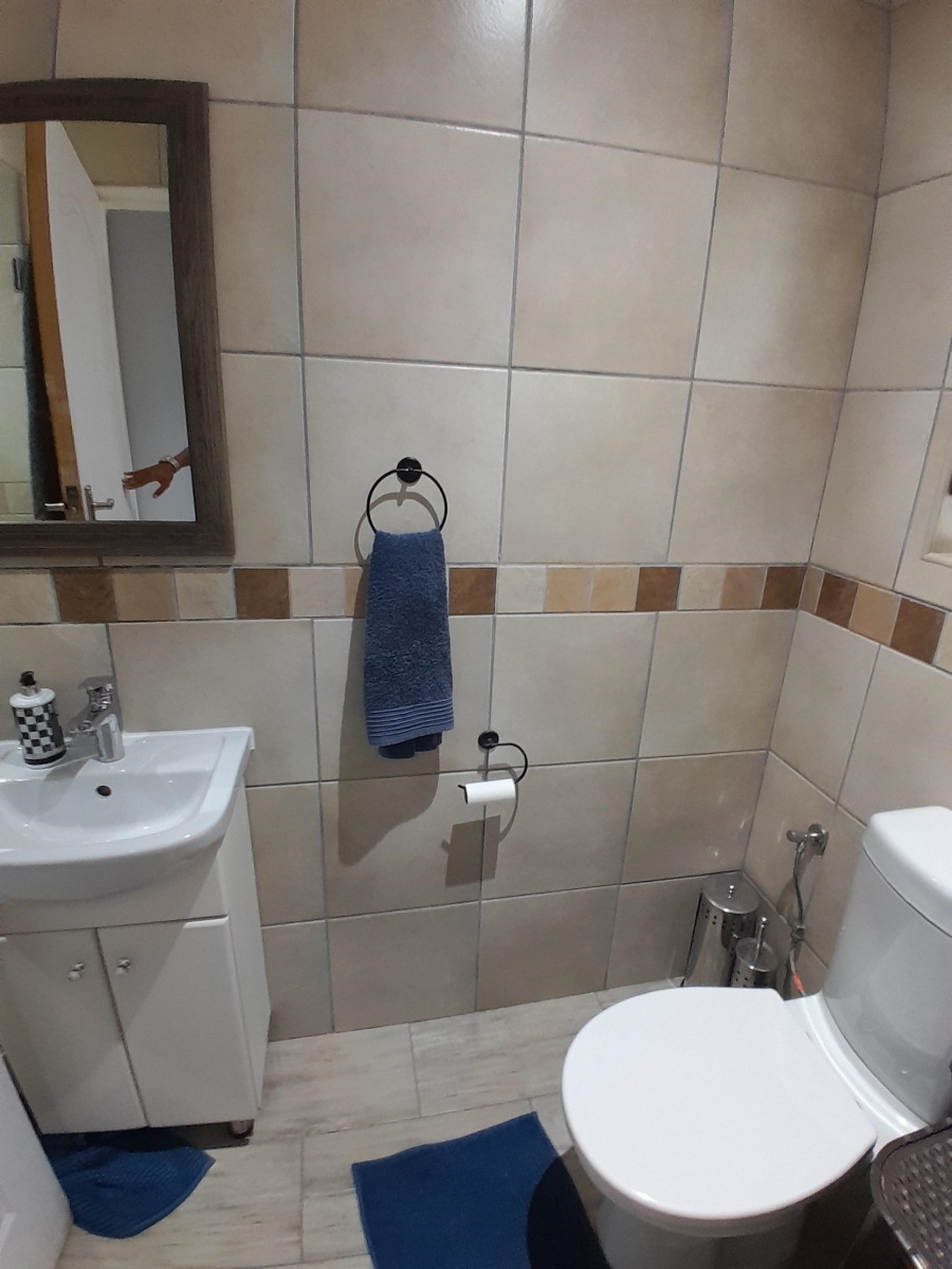 6 Bedroom Property for Sale in Discovery Gauteng