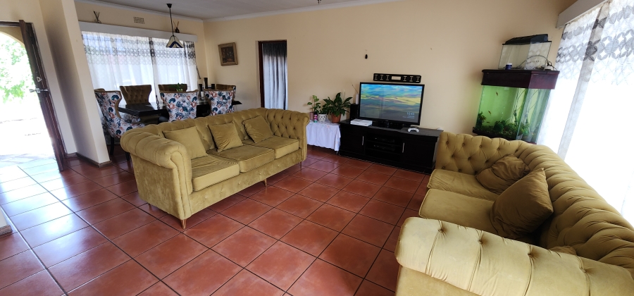 4 Bedroom Property for Sale in Brackendowns Gauteng