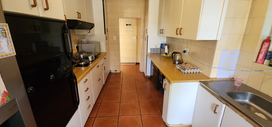4 Bedroom Property for Sale in Brackendowns Gauteng