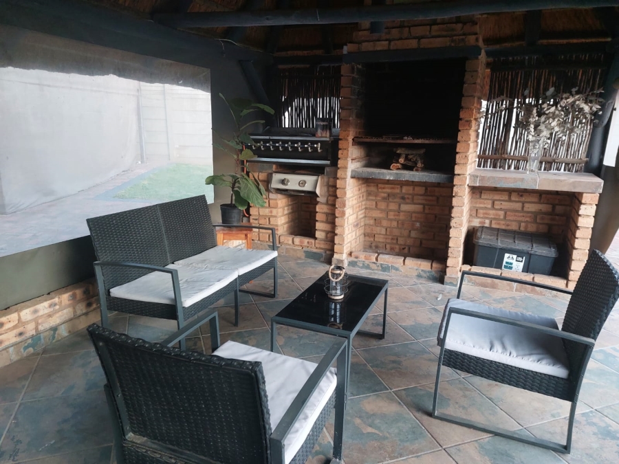 4 Bedroom Property for Sale in Greenhills Gauteng