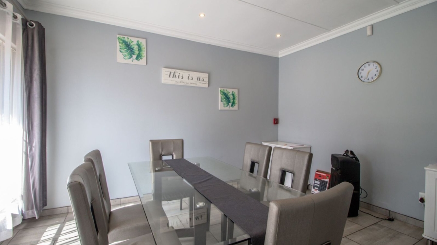 6 Bedroom Property for Sale in Dowerglen Gauteng