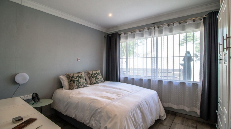 6 Bedroom Property for Sale in Dowerglen Gauteng