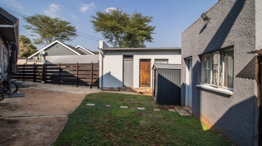 6 Bedroom Property for Sale in Dowerglen Gauteng