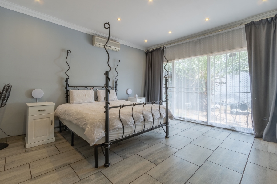6 Bedroom Property for Sale in Dowerglen Gauteng