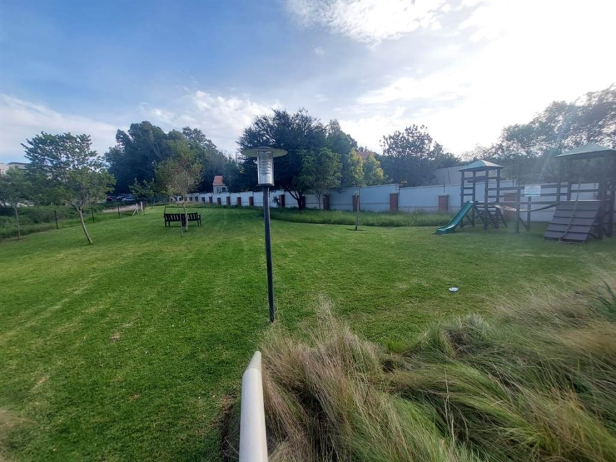 2 Bedroom Property for Sale in Paulshof Gauteng