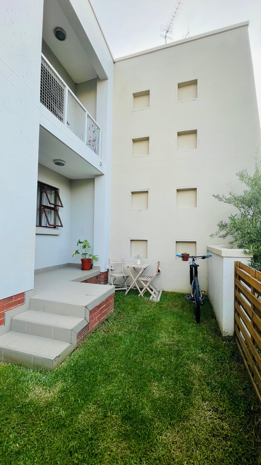 2 Bedroom Property for Sale in Paulshof Gauteng