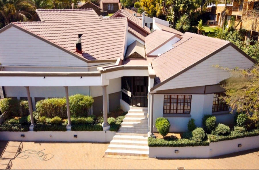 6 Bedroom Property for Sale in Moreleta Park Gauteng