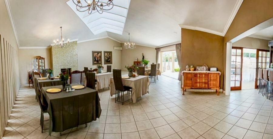 6 Bedroom Property for Sale in Moreleta Park Gauteng