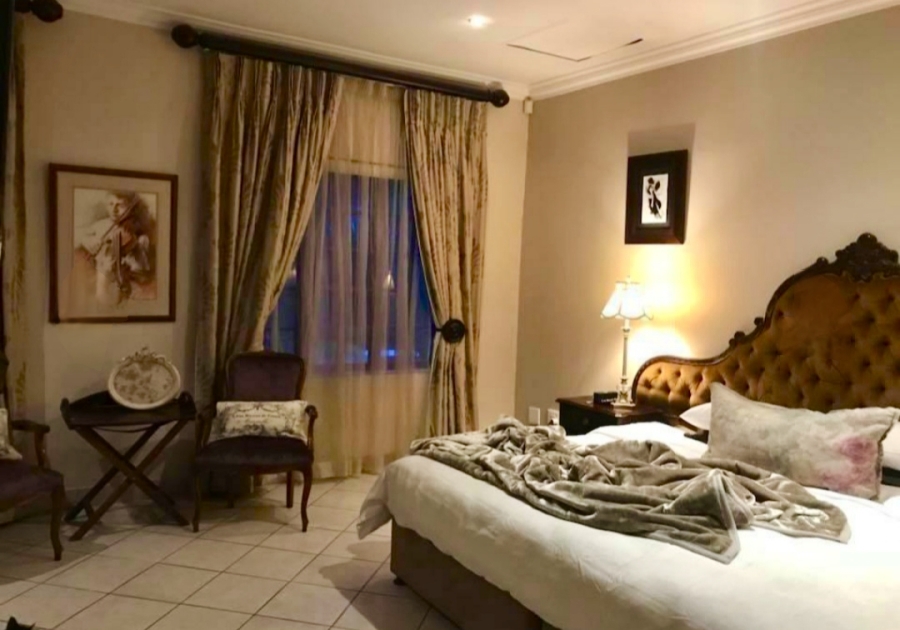 6 Bedroom Property for Sale in Moreleta Park Gauteng