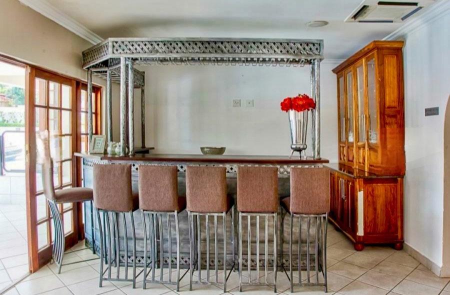 6 Bedroom Property for Sale in Moreleta Park Gauteng