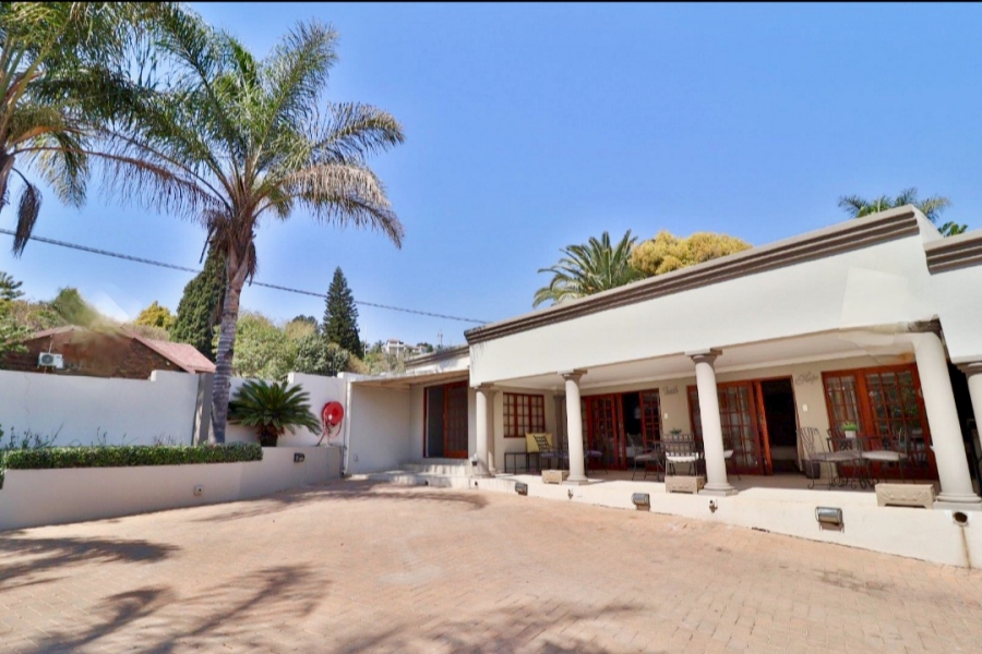6 Bedroom Property for Sale in Moreleta Park Gauteng