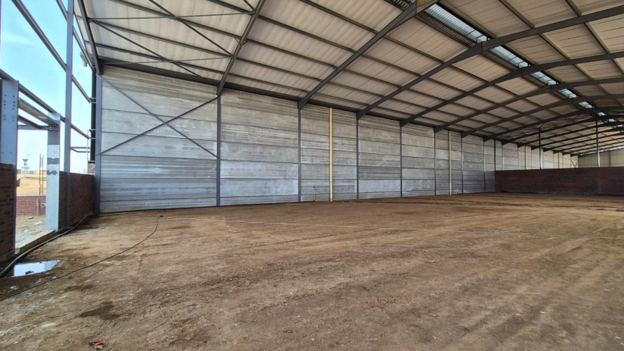 To Let commercial Property for Rent in Knoppieslaagte Gauteng