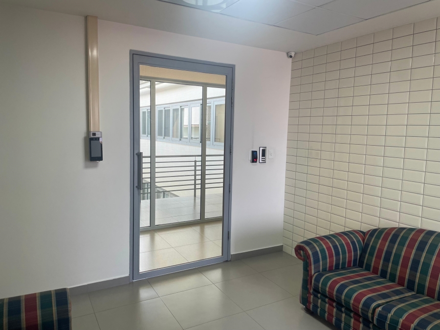 To Let commercial Property for Rent in Midridge Park Gauteng