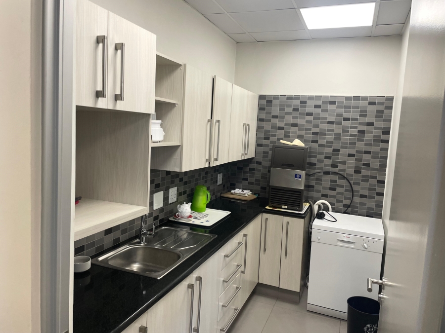 To Let commercial Property for Rent in Midridge Park Gauteng