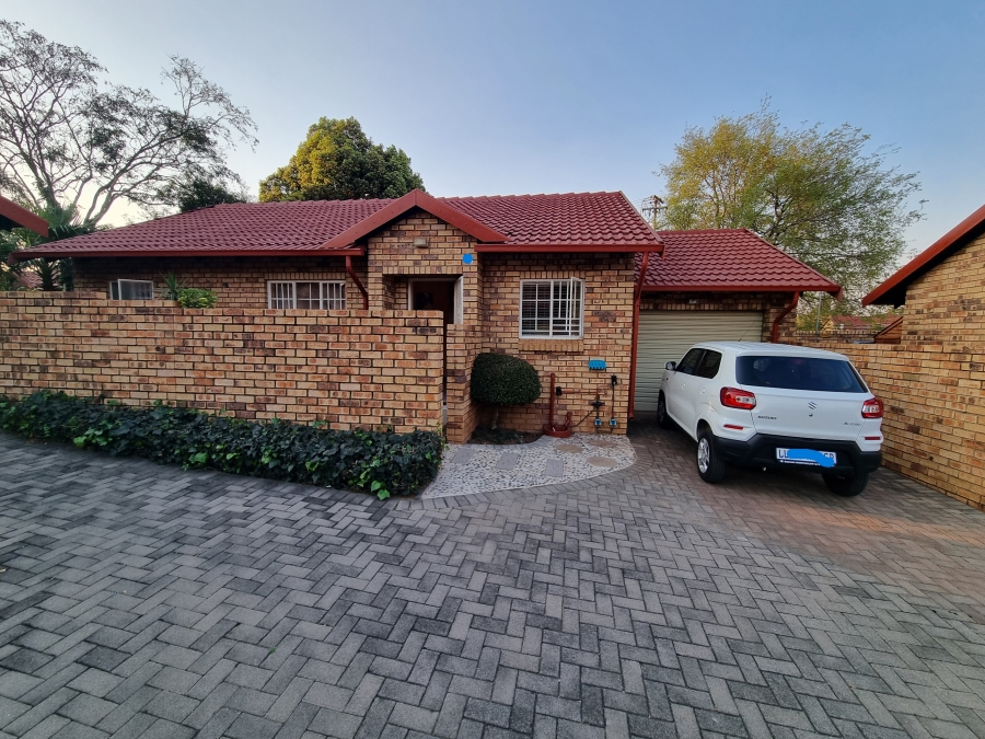 2 Bedroom Property for Sale in Meyerspark Gauteng