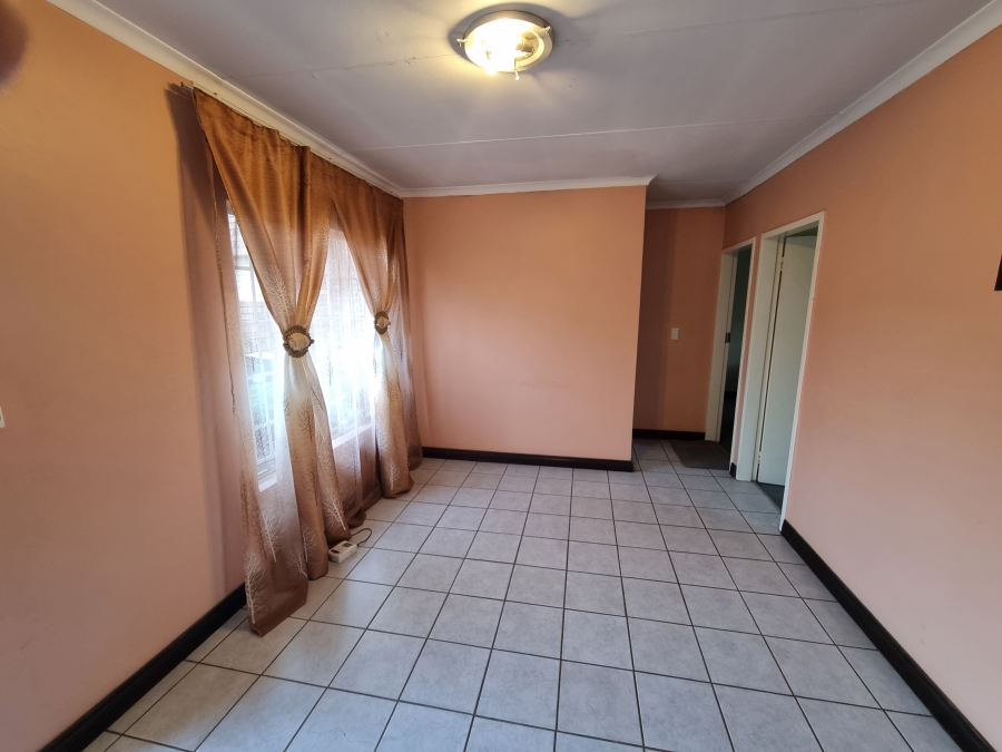 2 Bedroom Property for Sale in Meyerspark Gauteng