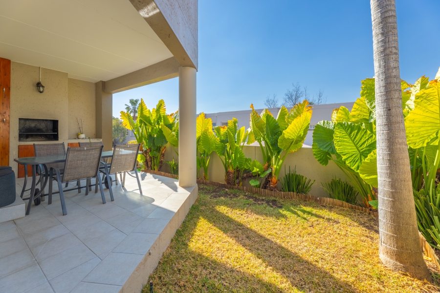 2 Bedroom Property for Sale in Bryanston Gauteng