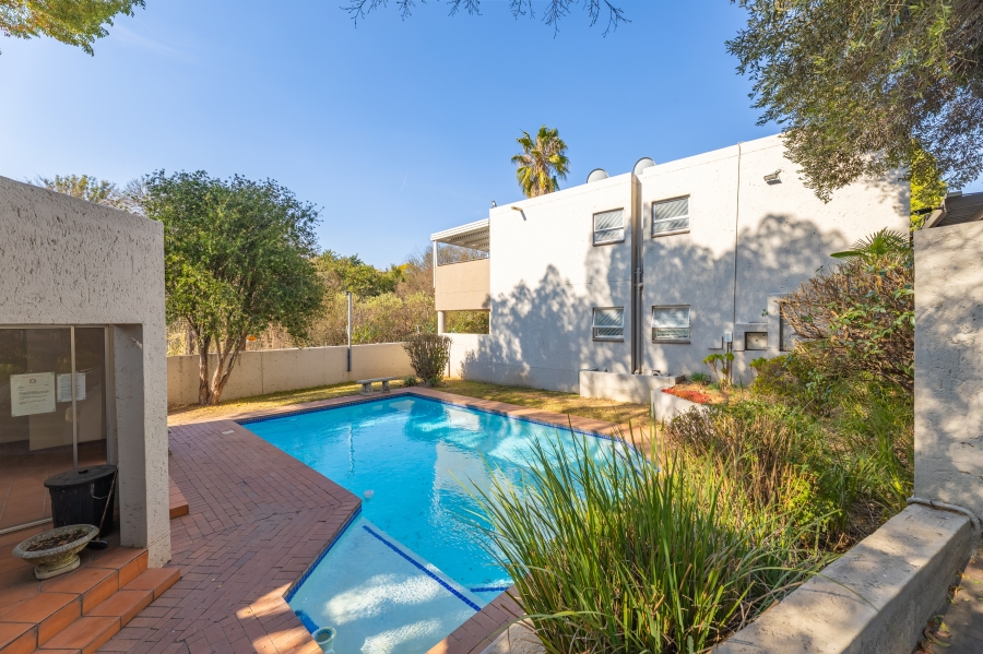2 Bedroom Property for Sale in Bryanston Gauteng