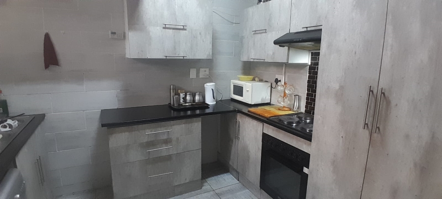 1 Bedroom Property for Sale in Brakpan Central Gauteng