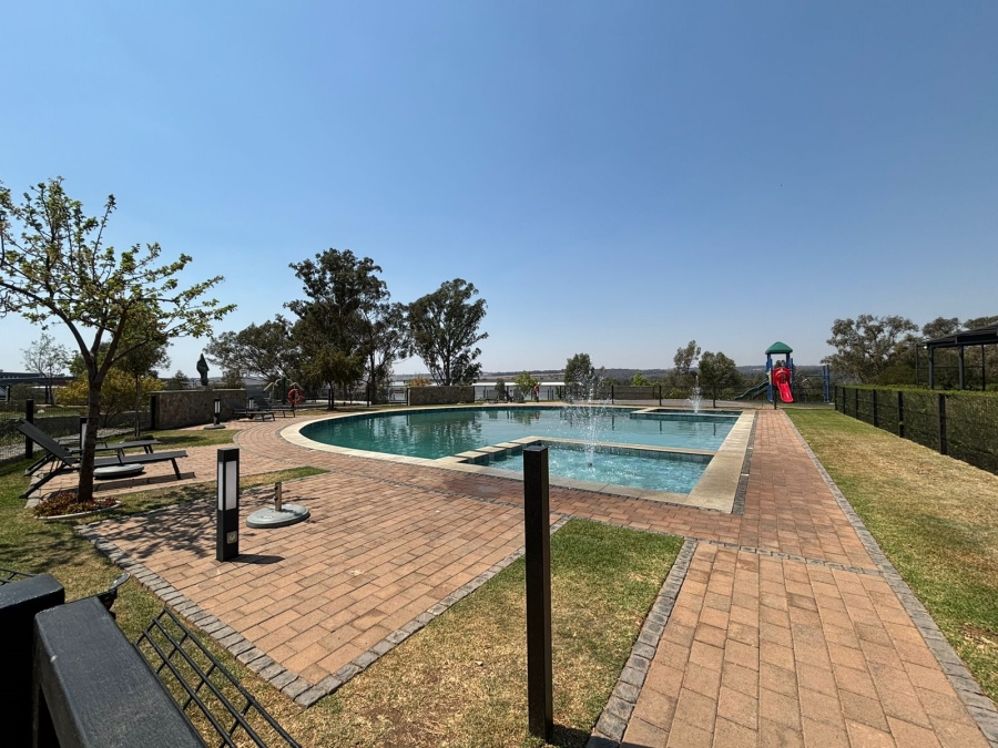 1 Bedroom Property for Sale in Linbro Park Gauteng