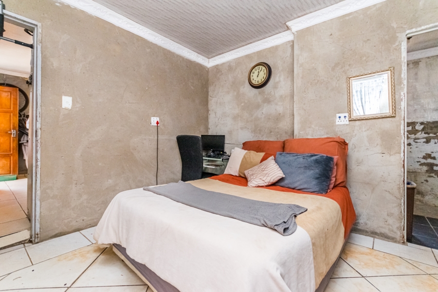 10 Bedroom Property for Sale in Cosmo City Gauteng