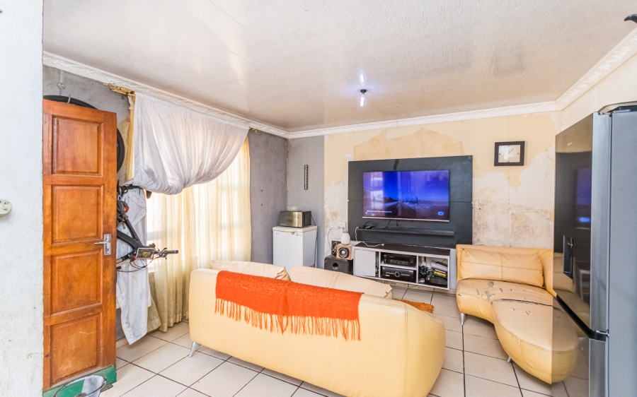 10 Bedroom Property for Sale in Cosmo City Gauteng