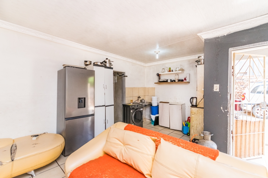 10 Bedroom Property for Sale in Cosmo City Gauteng