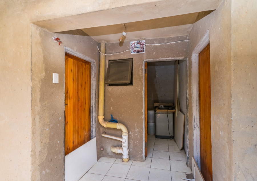 10 Bedroom Property for Sale in Cosmo City Gauteng